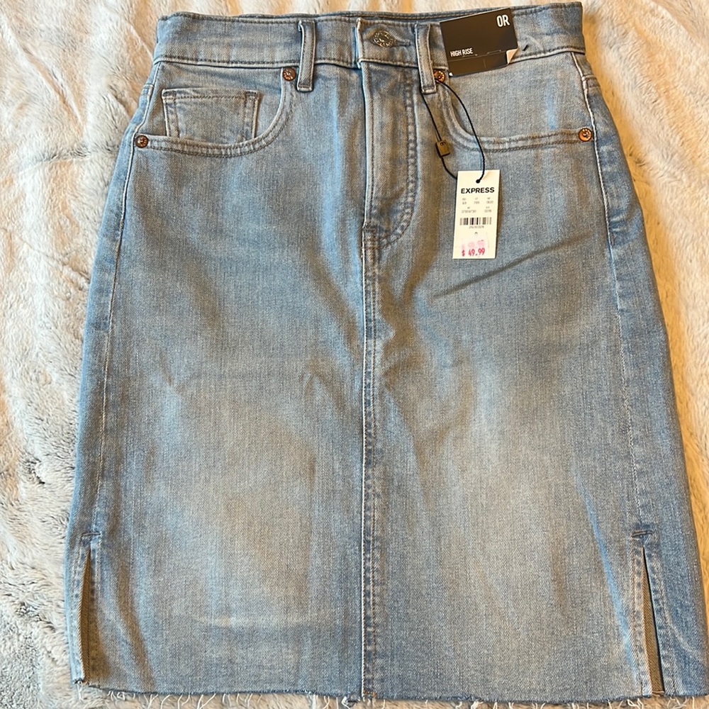 Express High Rise Skirt; Size 0R; Color Light Blue Denim